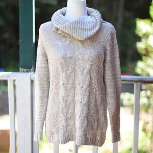 Elle turtleneck sweater